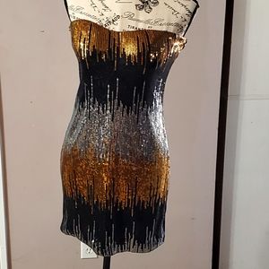 Strapless sequins dress in gold, black & silver